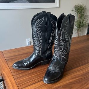 Laredo black cowboy boots